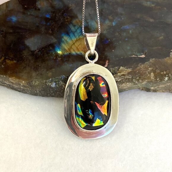 Sterling Silver 925 Oval Multi Color Dichroic Glass Pendant Necklace 18" Chain - Picture 3 of 16